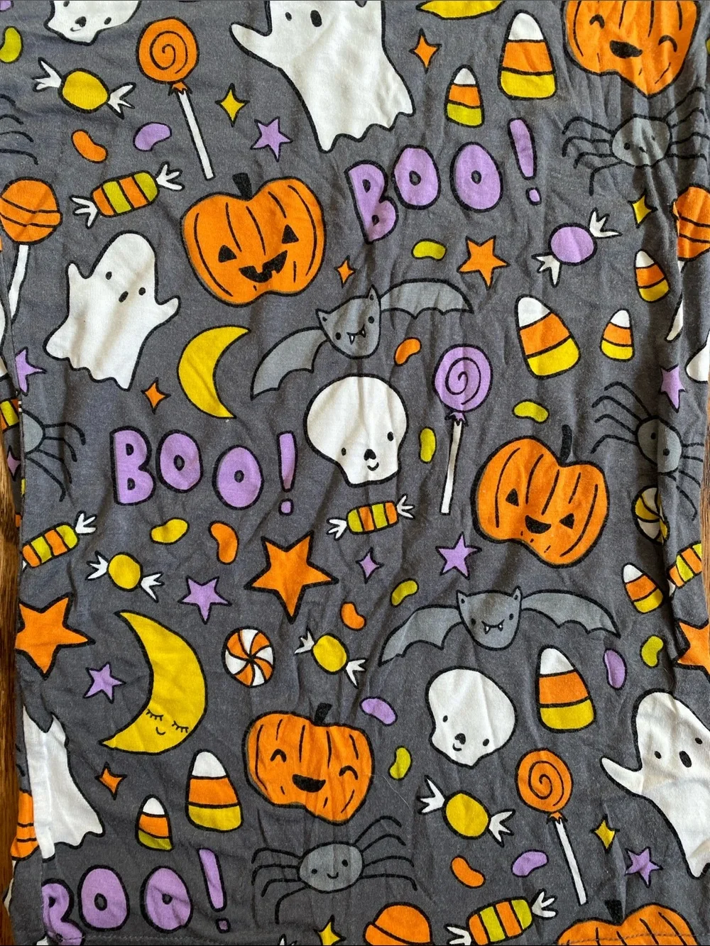 Little Sleepies Hey Boo Halloween print, bamboo 2 piece pajama set, size 5/6.